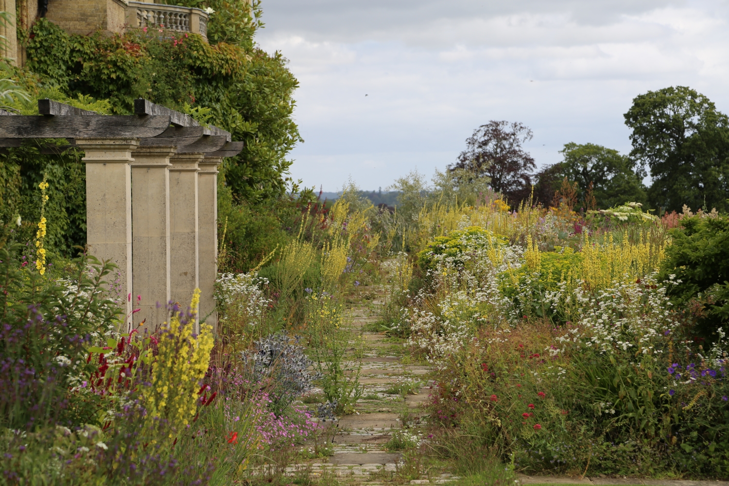 Malverleys, Newbury, Hampshire, RG20 0AA National Garden Scheme